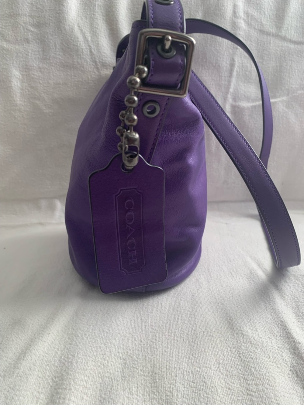 Vintage 2014 Coach Bleaker Sport Mini Duffle Purple Cross Body Bag - Picture 4 of 16